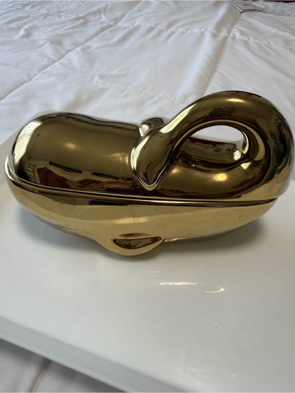 Like new targets, threshold Gold Ceramic Whale Trinket Box